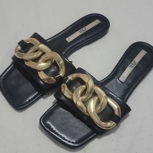 Zara Chunky chain slides